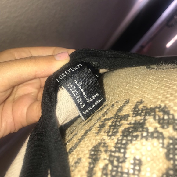 Striped Forever 21 Shirt ‼️(FINAL PRICE)‼️ - Picture 3 of 3